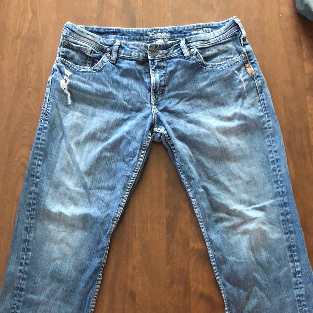 Silver ankle length jeans. SAM.